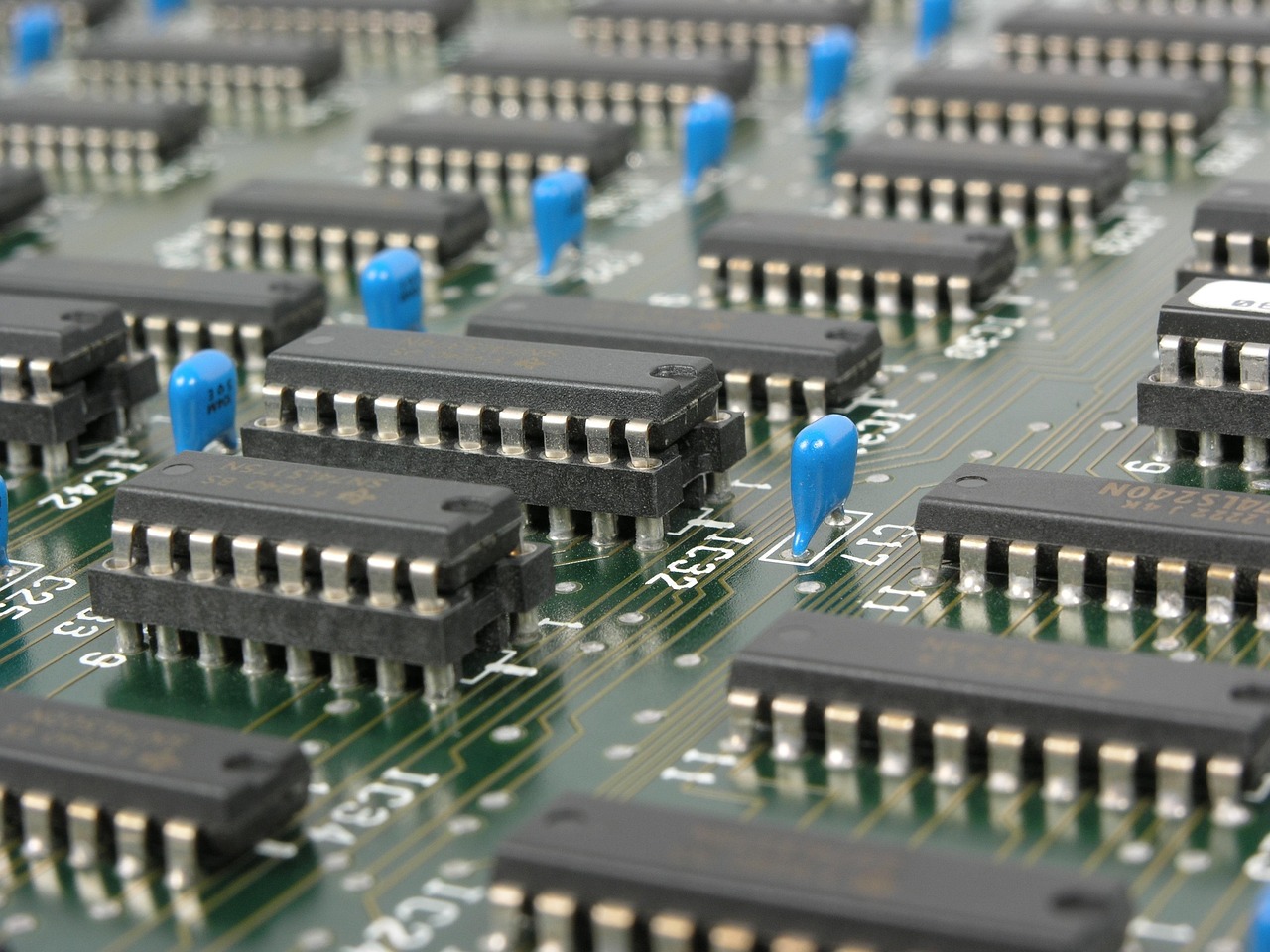 IA : Modèles Open Source vs Propriétaires – Lequel Choisir ?