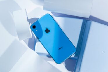 Rendez votre iPhone étincelant : Le guide complet pour le nettoyer