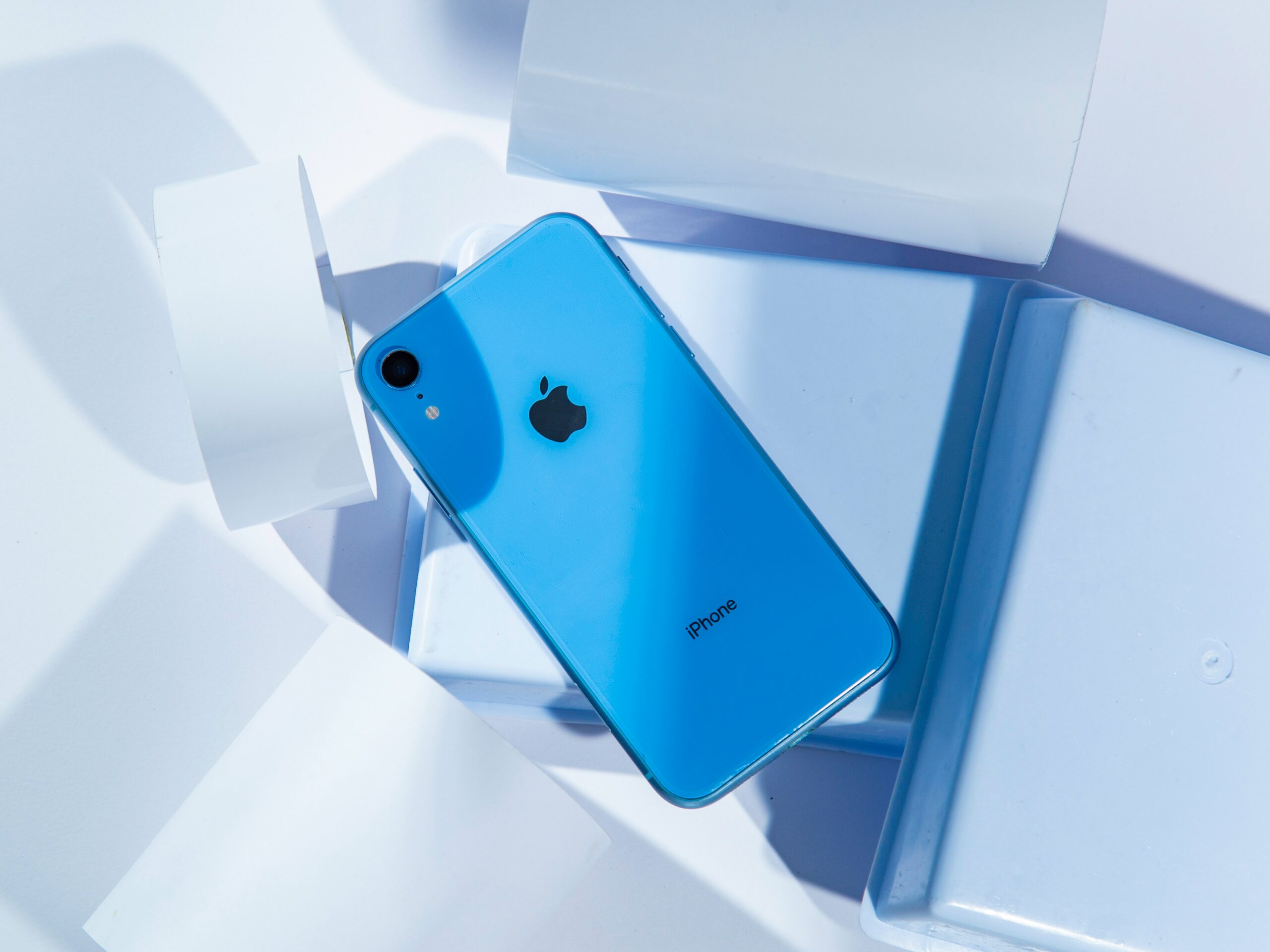 Rendez votre iPhone étincelant : Le guide complet pour le nettoyer