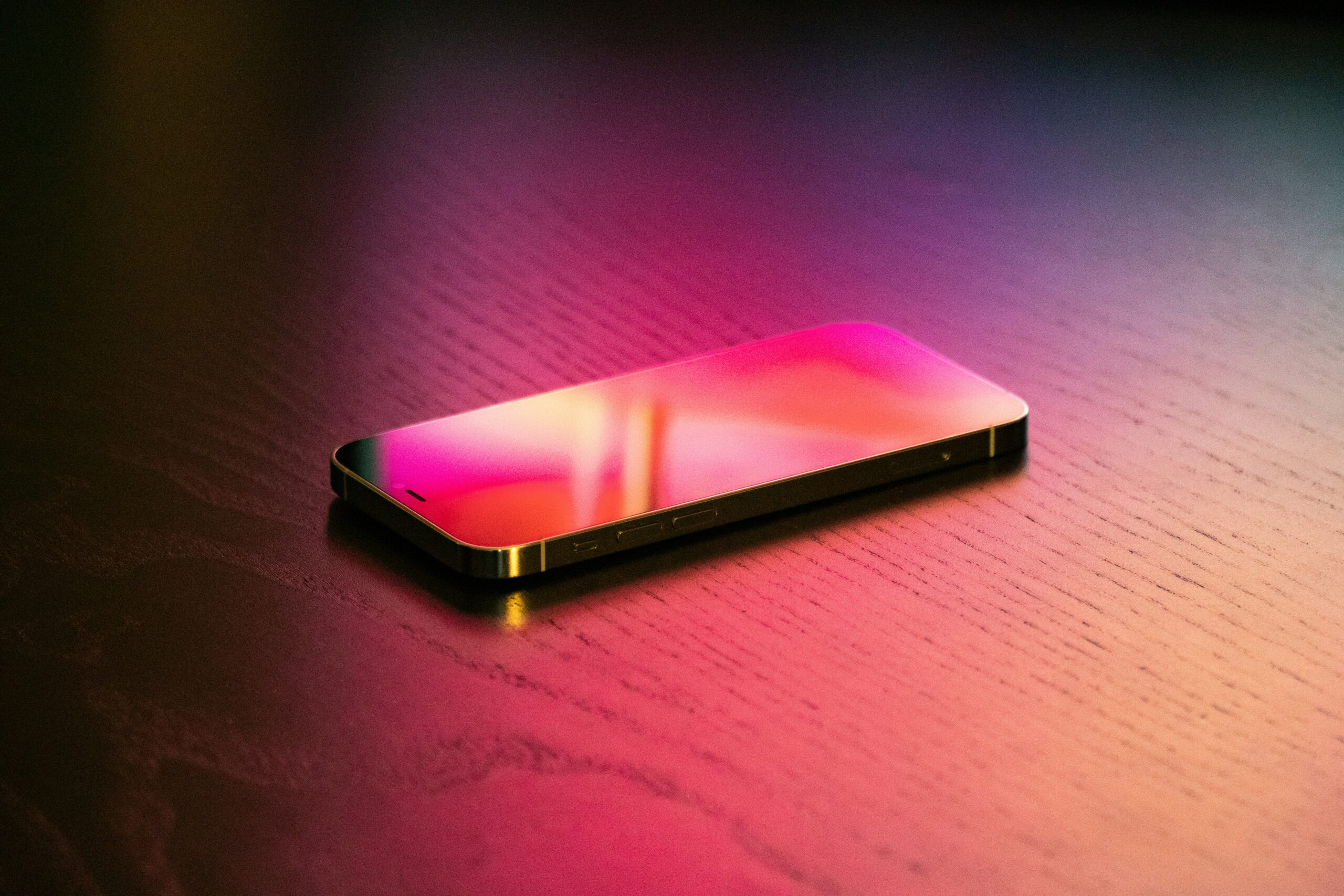 Garantir la Sécurité Numérique de Vos Enfants : Le Guide Complet des Contrôles Parentaux sur iPhone