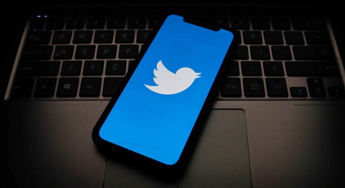 Twitter vous déconnecte sans cesse ? Les raisons et solutions en 2026